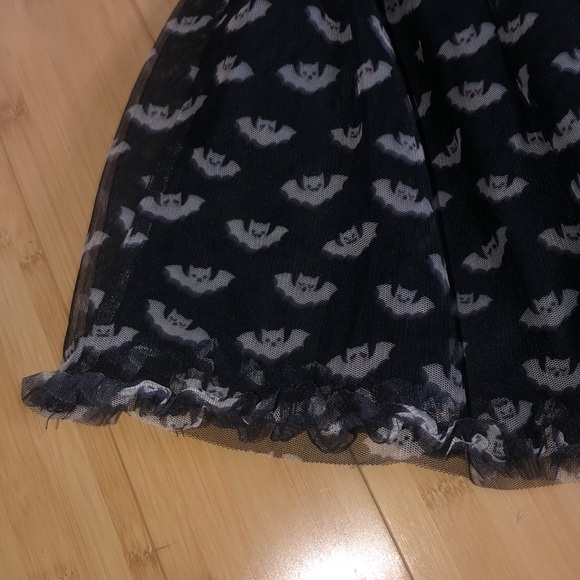 Kids H&M bat skirt - Picture 2 of 5